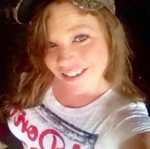 Meet your Posher, Regina